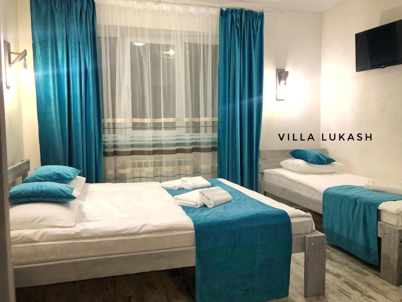 Villa Lukash Yanoshi Ngoại thất bức ảnh