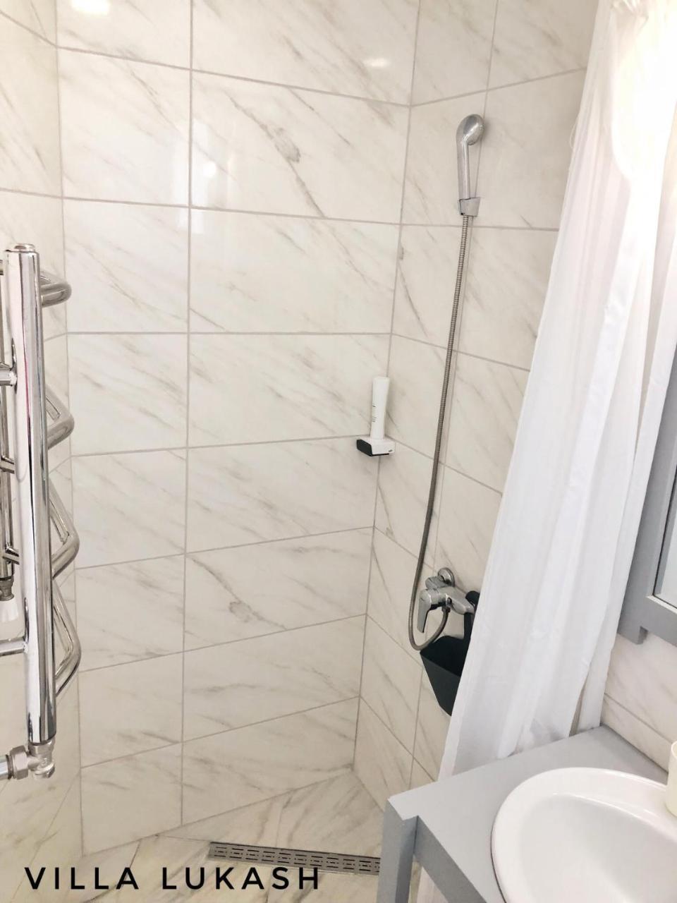 Villa Lukash Yanoshi Ngoại thất bức ảnh