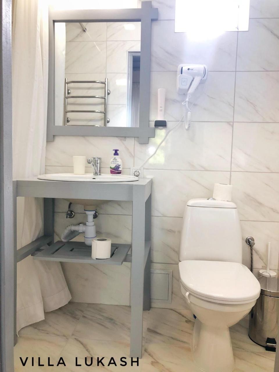 Villa Lukash Yanoshi Ngoại thất bức ảnh