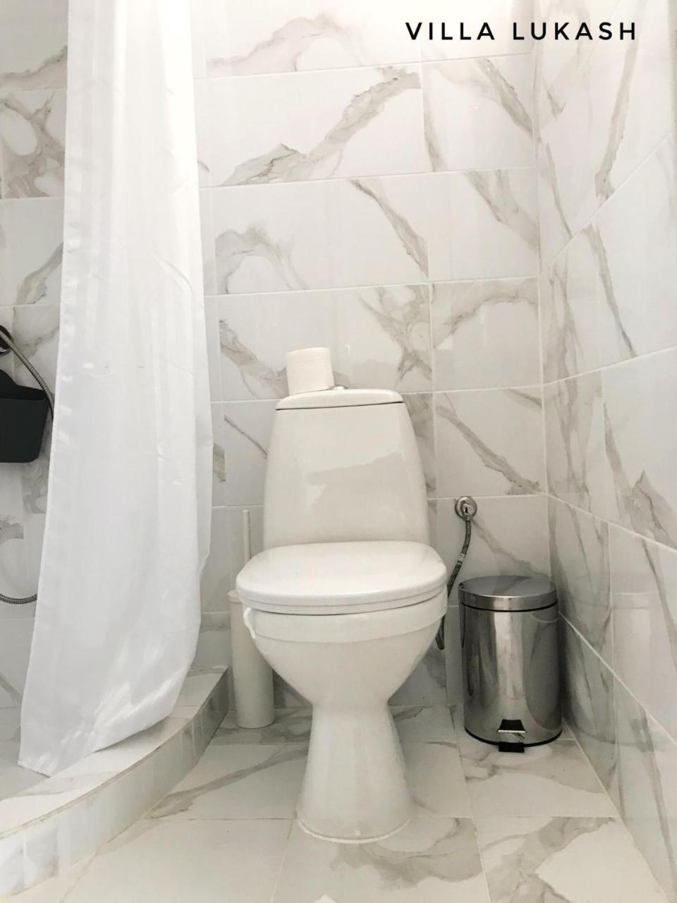 Villa Lukash Yanoshi Ngoại thất bức ảnh